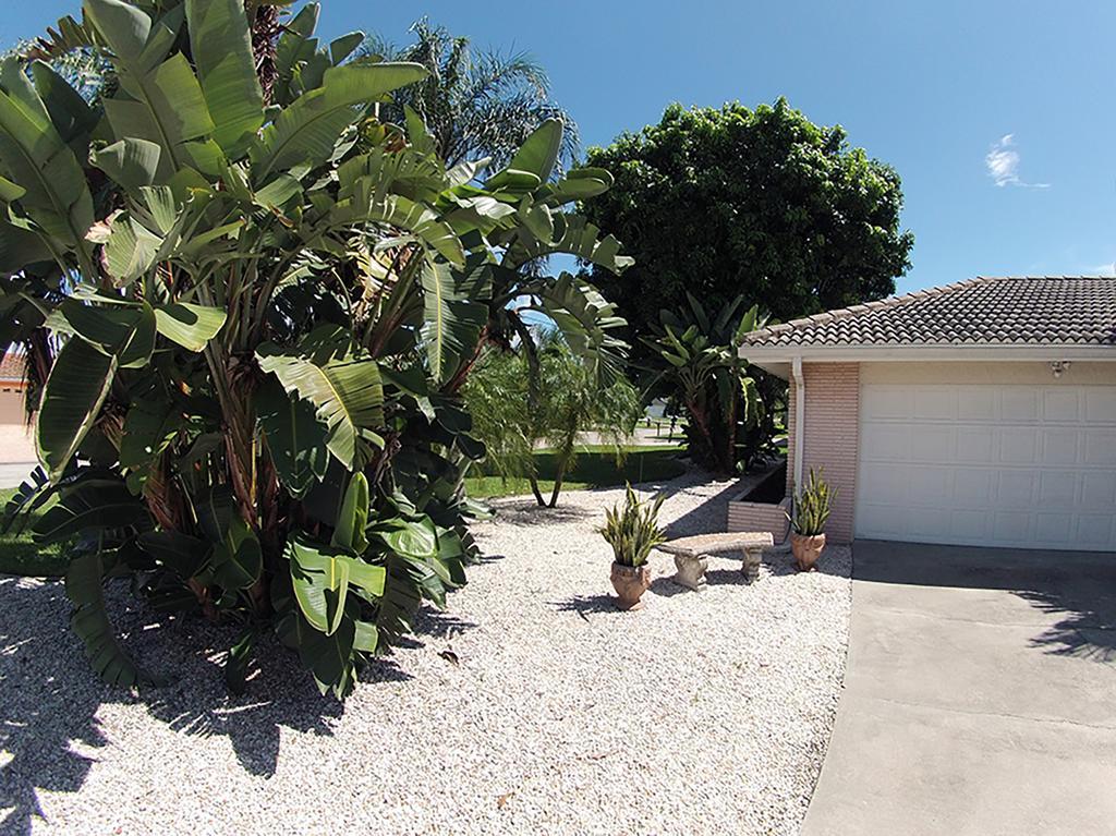 Villa Catalina Isles - Holidays In Paradise Cabo Coral Exterior foto